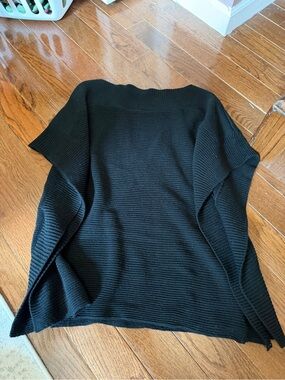 Women's Black Ribbed Knit Tunic